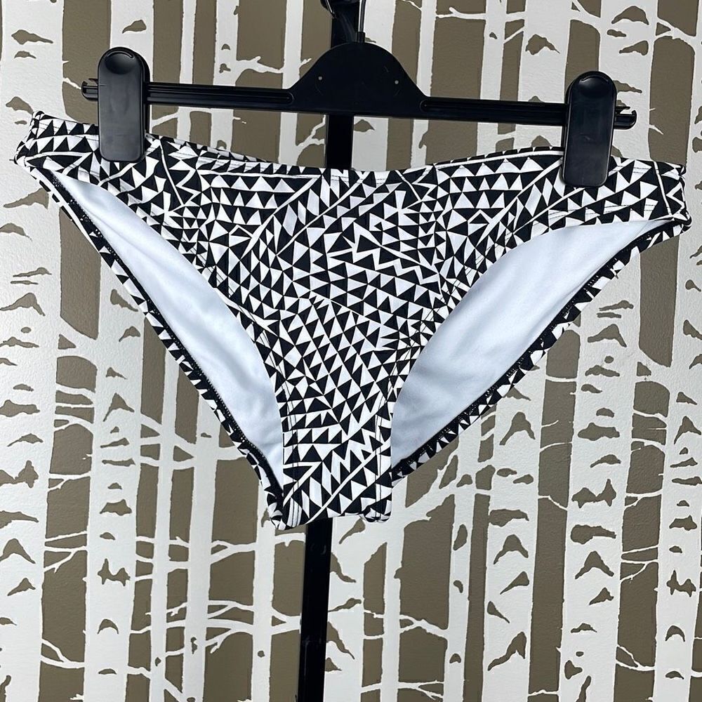 NEW Xhilaration Black White Geometric Print Cheeky Bikini Bottom XL
